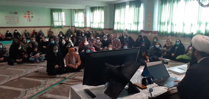 برگزاری کارگاه آموزشی تربیت فرزند ویژه مادران در فیروزکوه برگزاری کارگاه آموزشی تربیت فرزند ویژه مادران در فیروزکوه