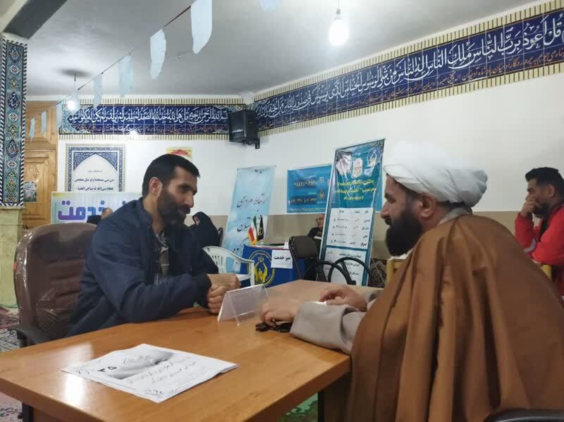 برپایی میز خدمت توسط اداره تبلیغات اسلامی در فیروزکوه برپایی میز خدمت توسط اداره تبلیغات اسلامی در فیروزکوه