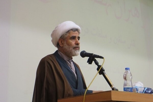 باید از ظرفیت هیئت&zwnj;ها و مساجد در اشاعه دین و قرآن استفاده کرد