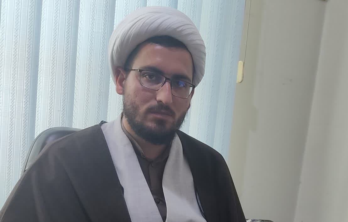 بصیرت یعنی گذر از پوسته دین و رسیدن به هسته دین