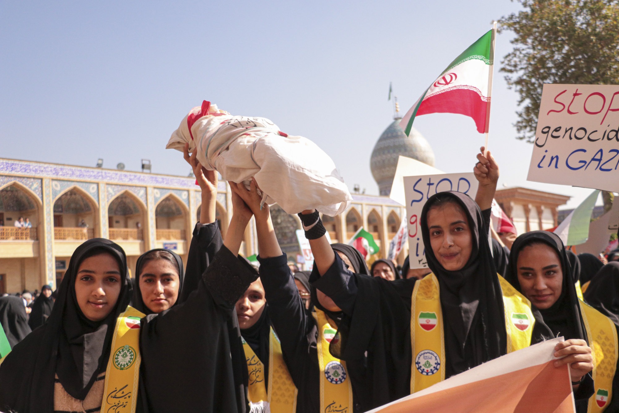 تجمع محکومیت جنایات رژیم غاصب صهیونیستی در شیراز