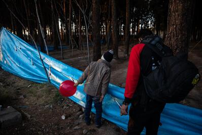 محل انفجار تروریستی کرمان گلباران شد