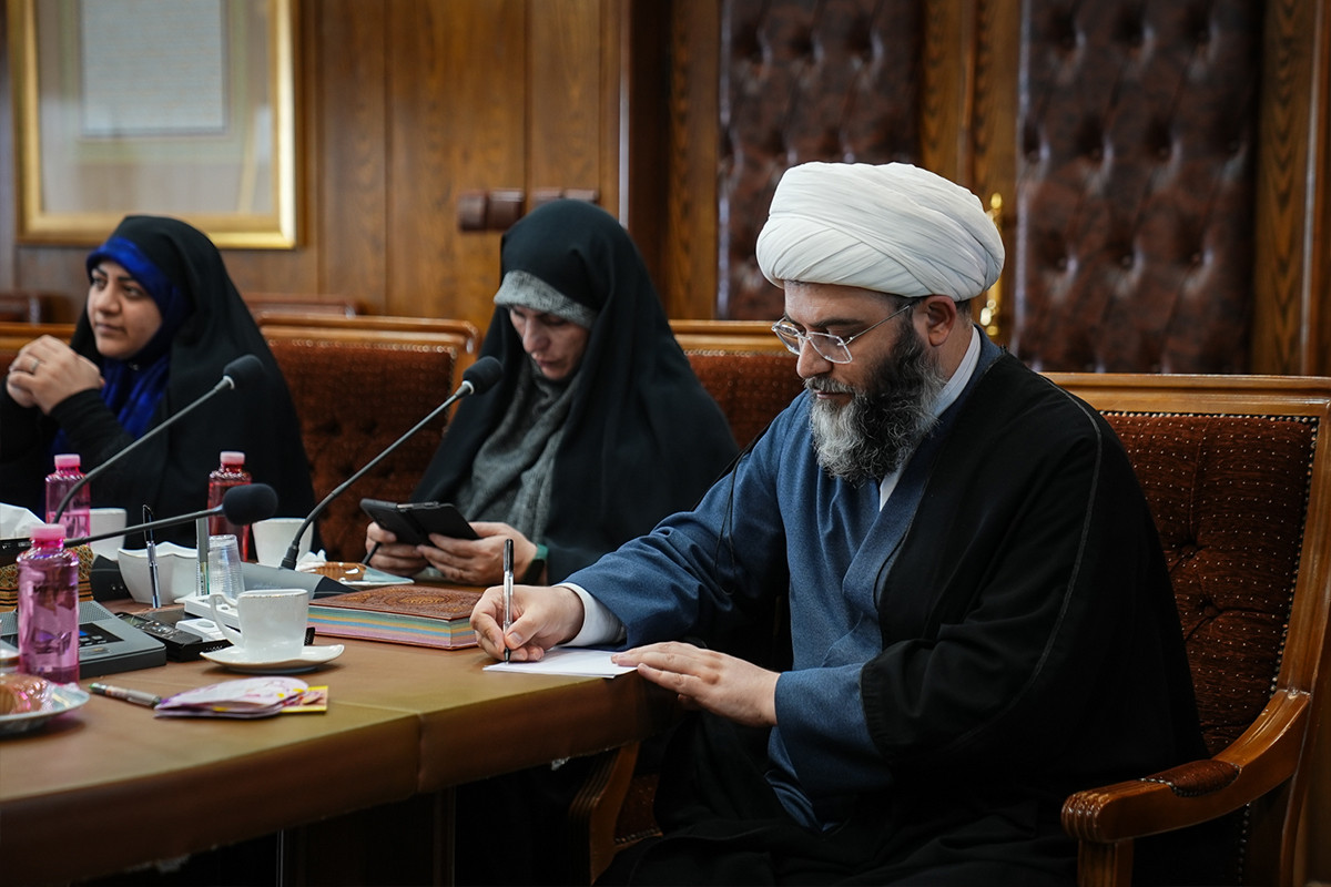 نشست هیئت امنای بنیاد ملی مردمی نهضت پیشرفت بانوان