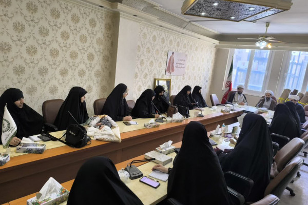 نشست شورای راهبری حوزه بانوان با حضور مدیران فرهنگی و تشریح طرح‌های نوآورانه برگزار شد
