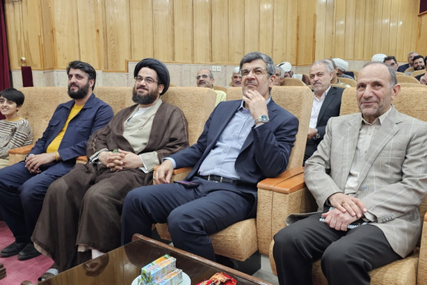 دورهمی معلمان علوم و معارف اسلامی صدرای شهرستان یزد با حضور استاندر یزد