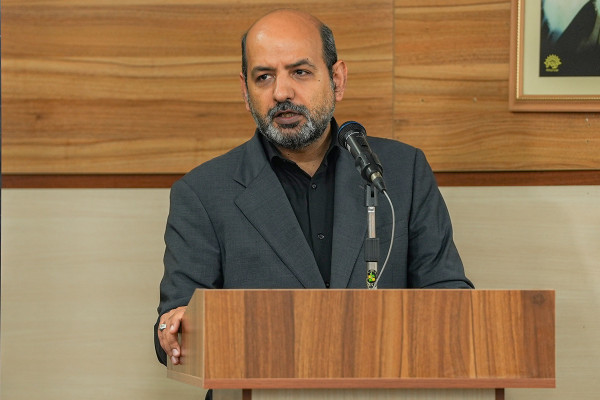 مراسم اهداء حکم ریاست دانشگاه سوره