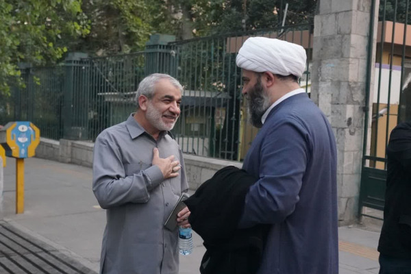 حضور رئیس سازمان تبلیغات اسلامی در راهپیمایی ده کیلومتری غدیر