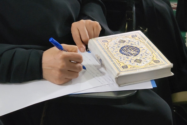 تلألو نور قرآن از کرانه خزر تا آسمان