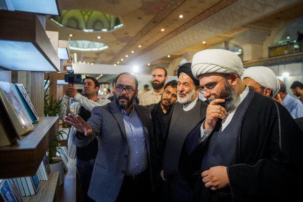 بازدید رئیس سازمان تبلیغات اسلامی از سی و ششمین نمایشگاه کتاب