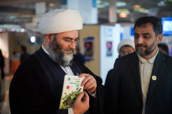 بازدید رئیس سازمان تبلیغات اسلامی از سی و ششمین نمایشگاه کتاب