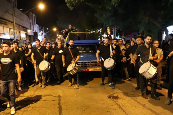 چلچراغ، آیینه اشک و نور