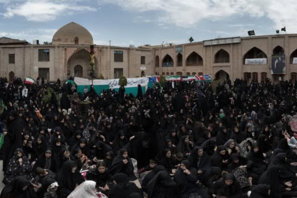 اجتماع بانوان زینبی تبریز در آستان مقدس سید حمزه برگزار شد