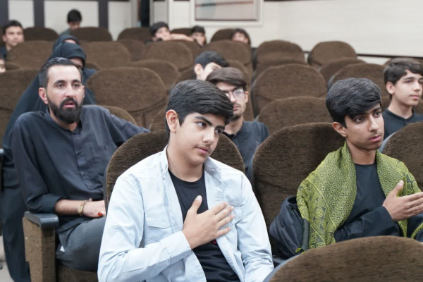 اولین سوگواره مداحی نوای اشک به خط پایان رسید