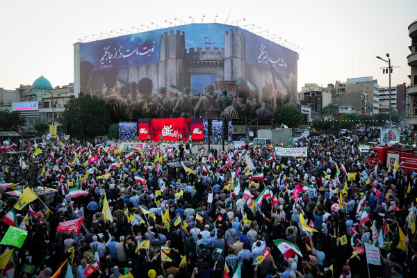 长达数公里的古迪尔游行