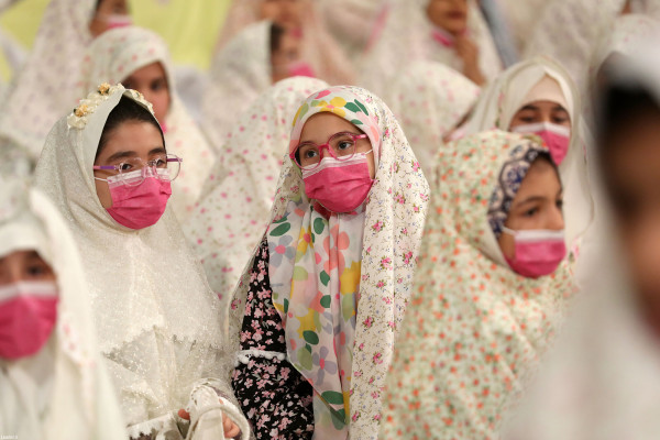 "احتفال الملائكة" بحضور المرشد الأعلى للثورة