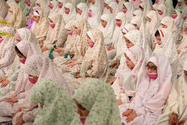 “天使庆典”，最高领袖出席