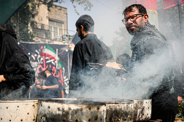 Церемония «Оставшиеся на Арбаин» в Иране