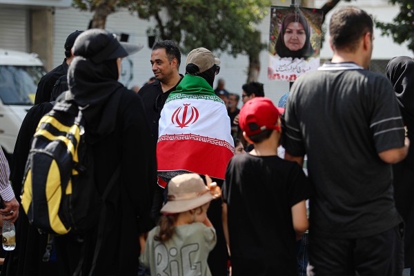 Церемония «Оставшиеся на Арбаин» в Иране