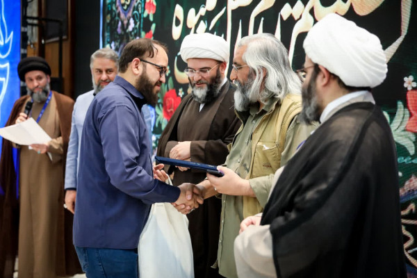 مہروارہ ہواۓ نو: هیئتوں کی سرگرمیوں کا اعزاز