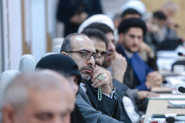 نشست هم‌اندیشی «زندگی با آیه‌ها»