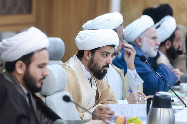 نشست هم‌اندیشی «زندگی با آیه‌ها»