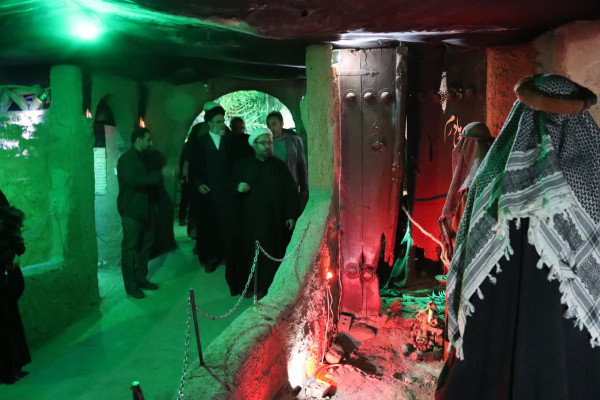 بازدید مدیرکل تبلیغات اسلامی آذربایجان شرقی از نمایشگاه های فاطمی آذرشهر