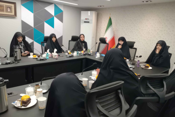 مرکز راهبری و هم‌آهنگی بانوان | بازخوانی جایگاه زن ایرانی در ادبیات معاصر؛