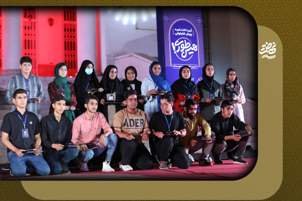 “Hisstori” 历史启蒙活动：六十五万伊朗青少年走进真实历史