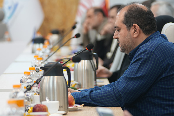 برگزاری نشست فعالان قرآنی