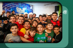 I'tikaf: La juventud iraní reafirma su fe en el Islam